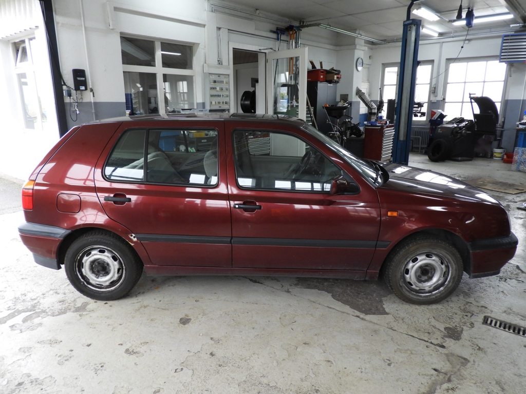 VW Golf III 1.8 90 GL, Essence, Occasion / Utilisé, Automatique - 2