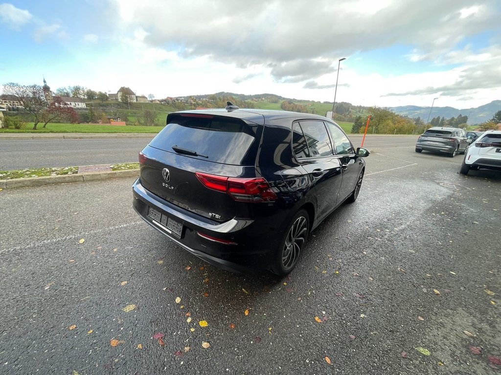 VW Golf 1.5 e TSI ACT Life DSG, Mild-Hybrid Benzin/Elektro, Occasion / Gebraucht, Automatik - 7