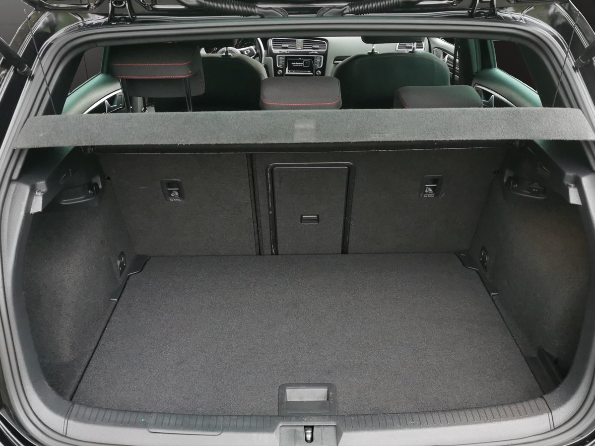 VW Golf 2.0 TSI GTI, Petrol, Second hand / Used, Manual - 7