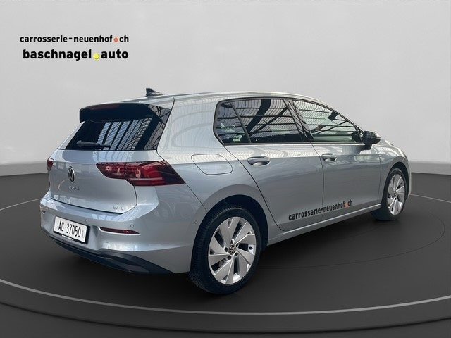 VW Golf VIII 1.5 eTSI United DSG, Mild-Hybrid Petrol/Electric, Second hand / Used, Automatic - 6