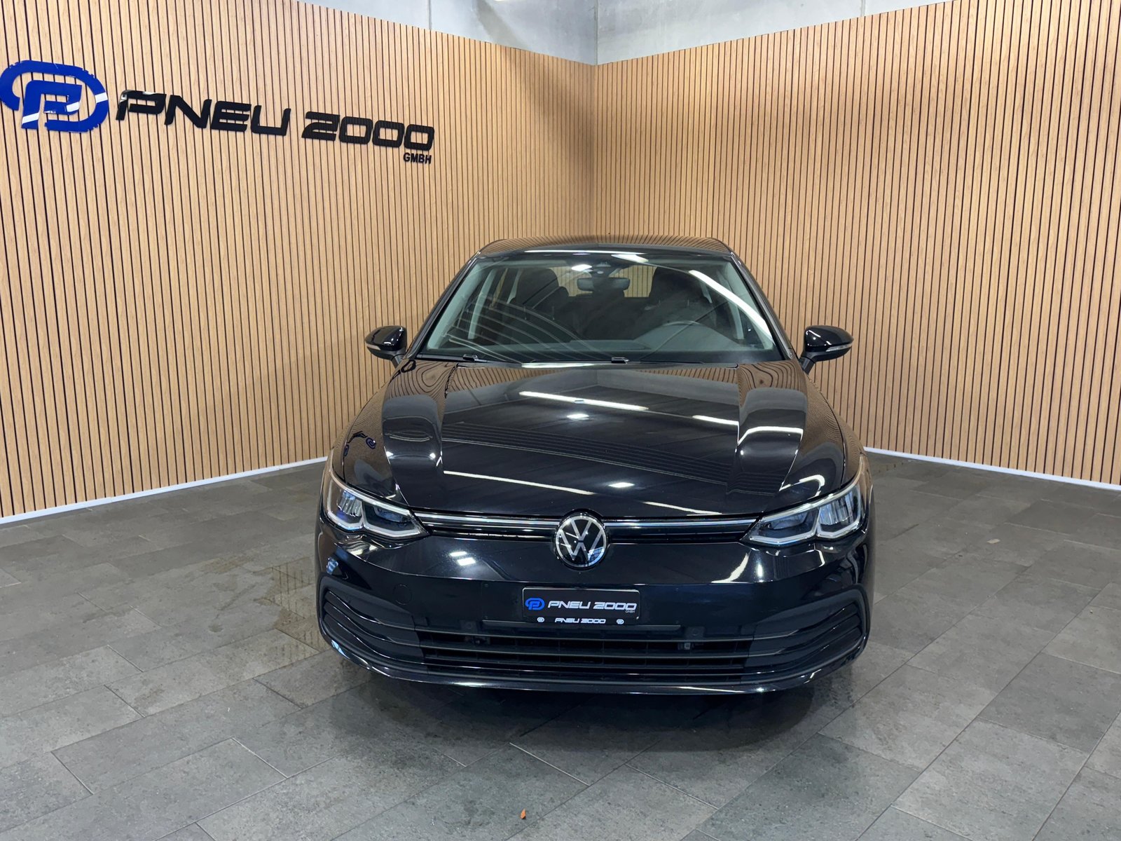 VW Golf 2.0 TDI Life, Diesel, Second hand / Used, Manual - 2