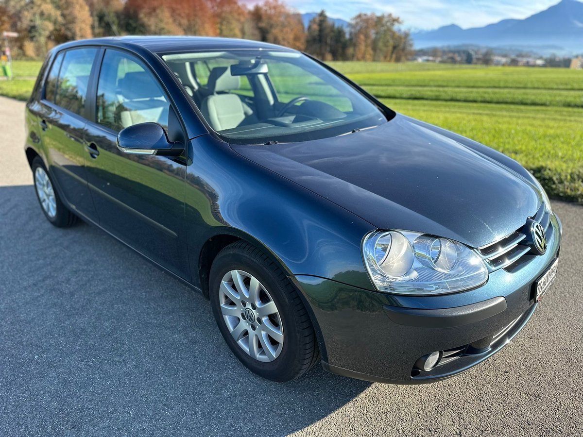 VW Golf 2.0 FSI Sportline, Petrol, Second hand / Used, Manual - 4