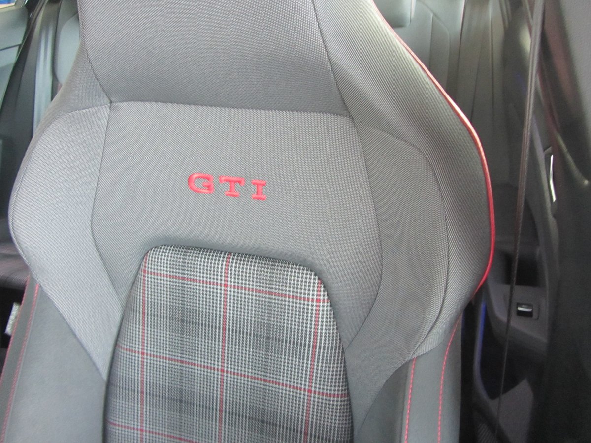 VW Golf 2.0 TSI GTI DSG, Petrol, Second hand / Used, Automatic - 7
