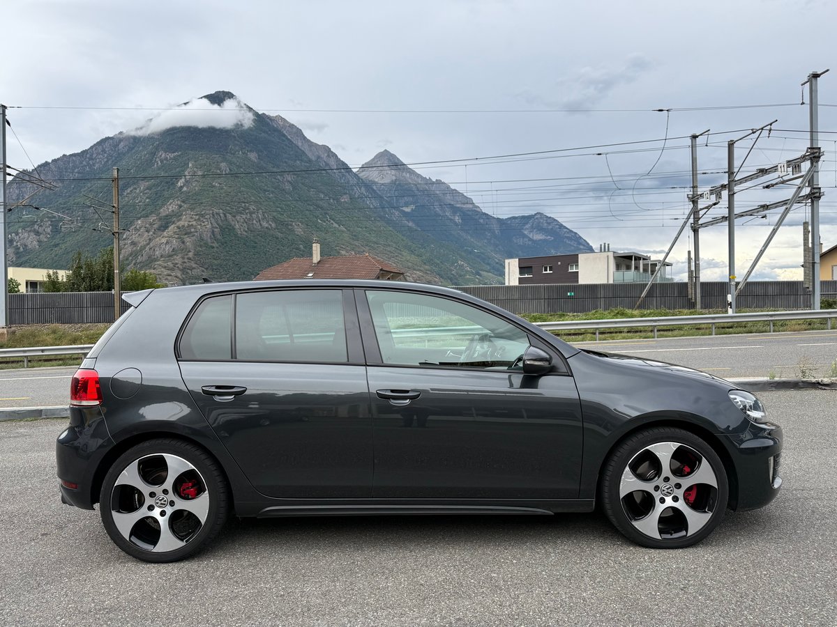 VW Golf 2.0 TSI GTI, Petrol, Second hand / Used, Manual - 6