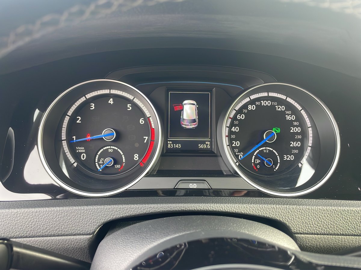 VW Golf R, Essence, Occasion / Utilisé, Automatique - 6