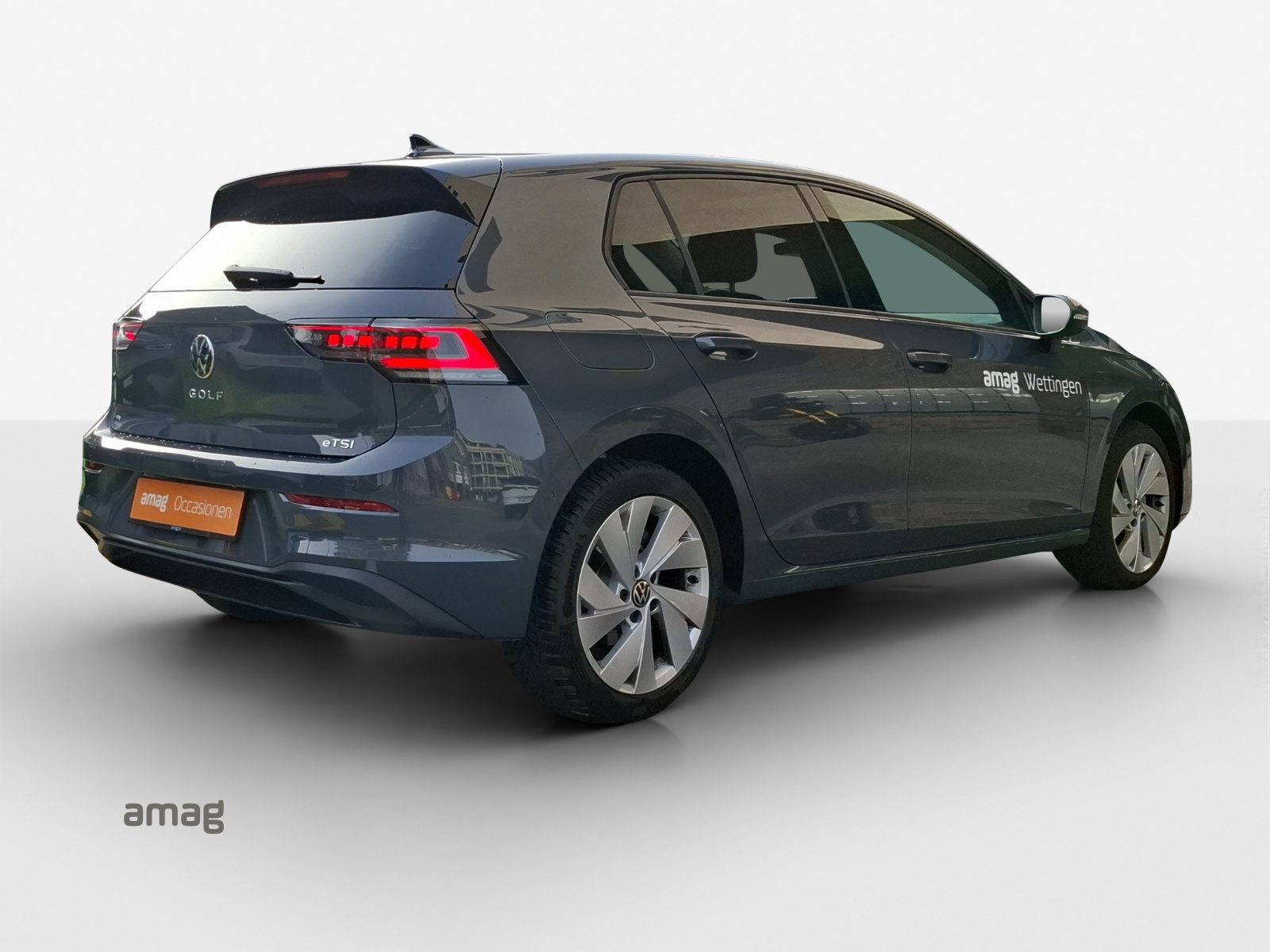 VW Golf UNITED, Petrol, Second hand / Used, Automatic - 5