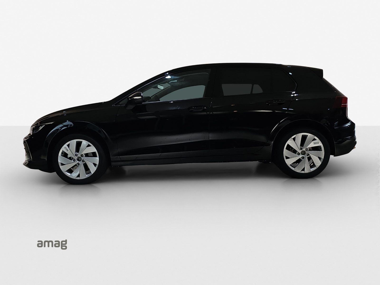 VW Golf UNITED, Essence, Occasion / Utilisé, Automatique - 2