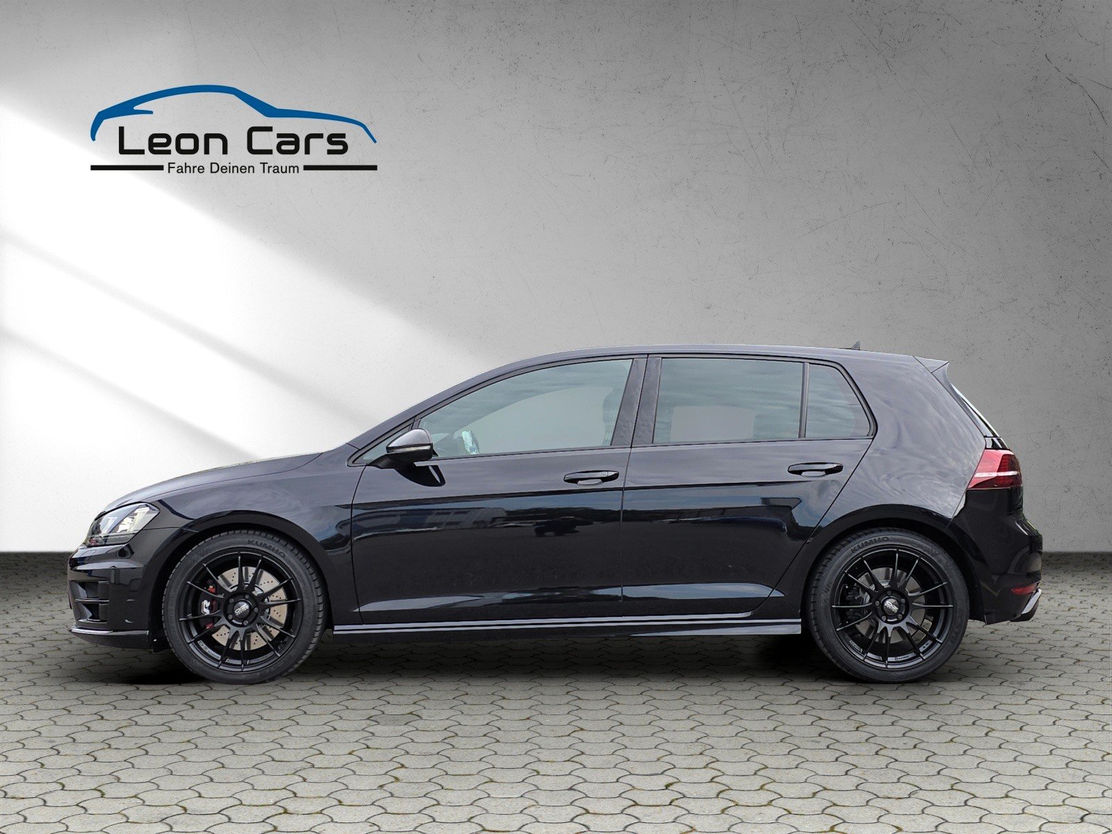 VW Golf 2.0 TSI R 4Motion DSG, Petrol, Second hand / Used, Automatic - 6