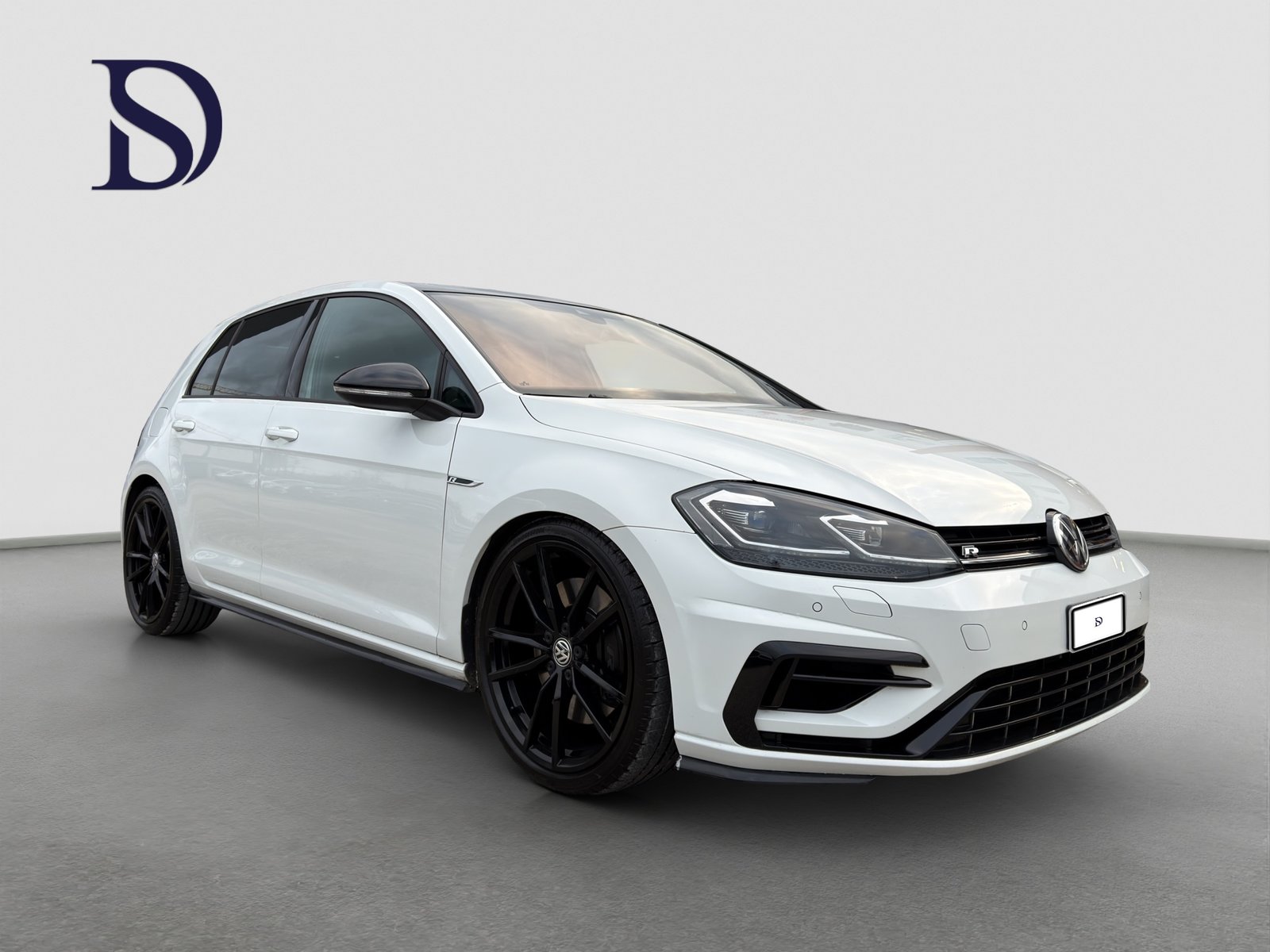 VW Golf 2.0 TSI R 4Motion DSG, Petrol, Second hand / Used, Automatic - 3