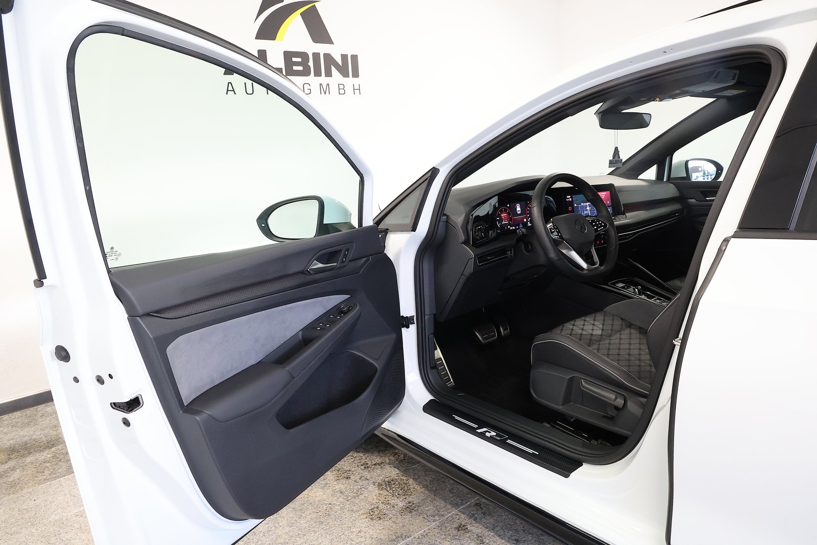 VW Golf 2.0 TDI R-Line DSG, Diesel, Occasion / Gebraucht, Automatik - 6