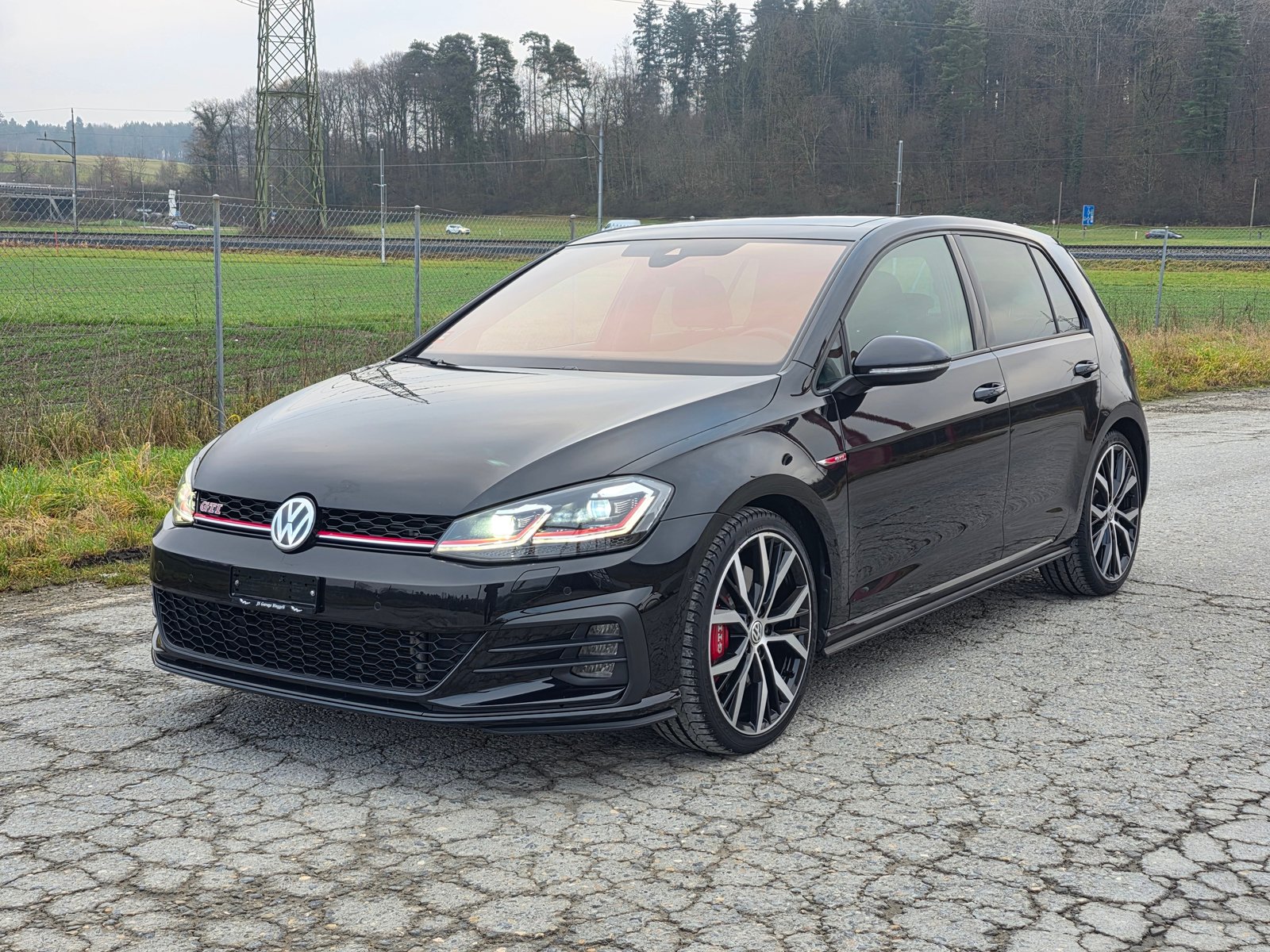 VW Golf 2.0 TSI GTI Performance DSG / Neu ab Mfk.