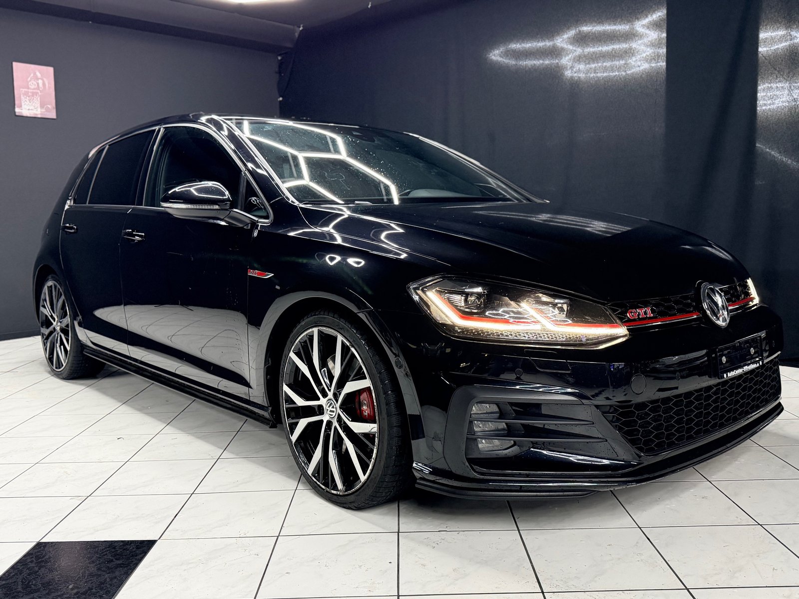 VW Golf 2.0 TSI GTI Perform, Petrol, Second hand / Used, Automatic - 4