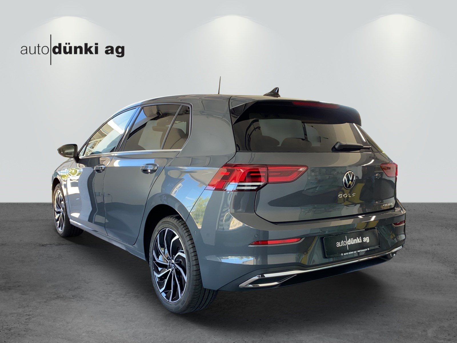 VW Golf 1.4 TSI PHEV Selection, Hybride Rechargeable Essence/Électricité, Occasion / Utilisé, Automatique - 2