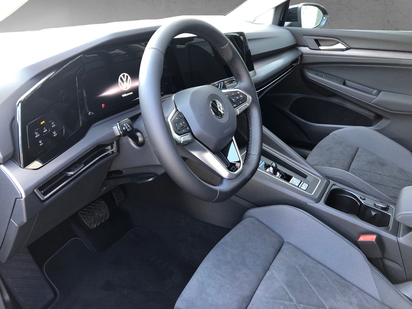 VW Golf 1.4 TSI PHEV Selection, Hybride Rechargeable Essence/Électricité, Occasion / Utilisé, Automatique - 4