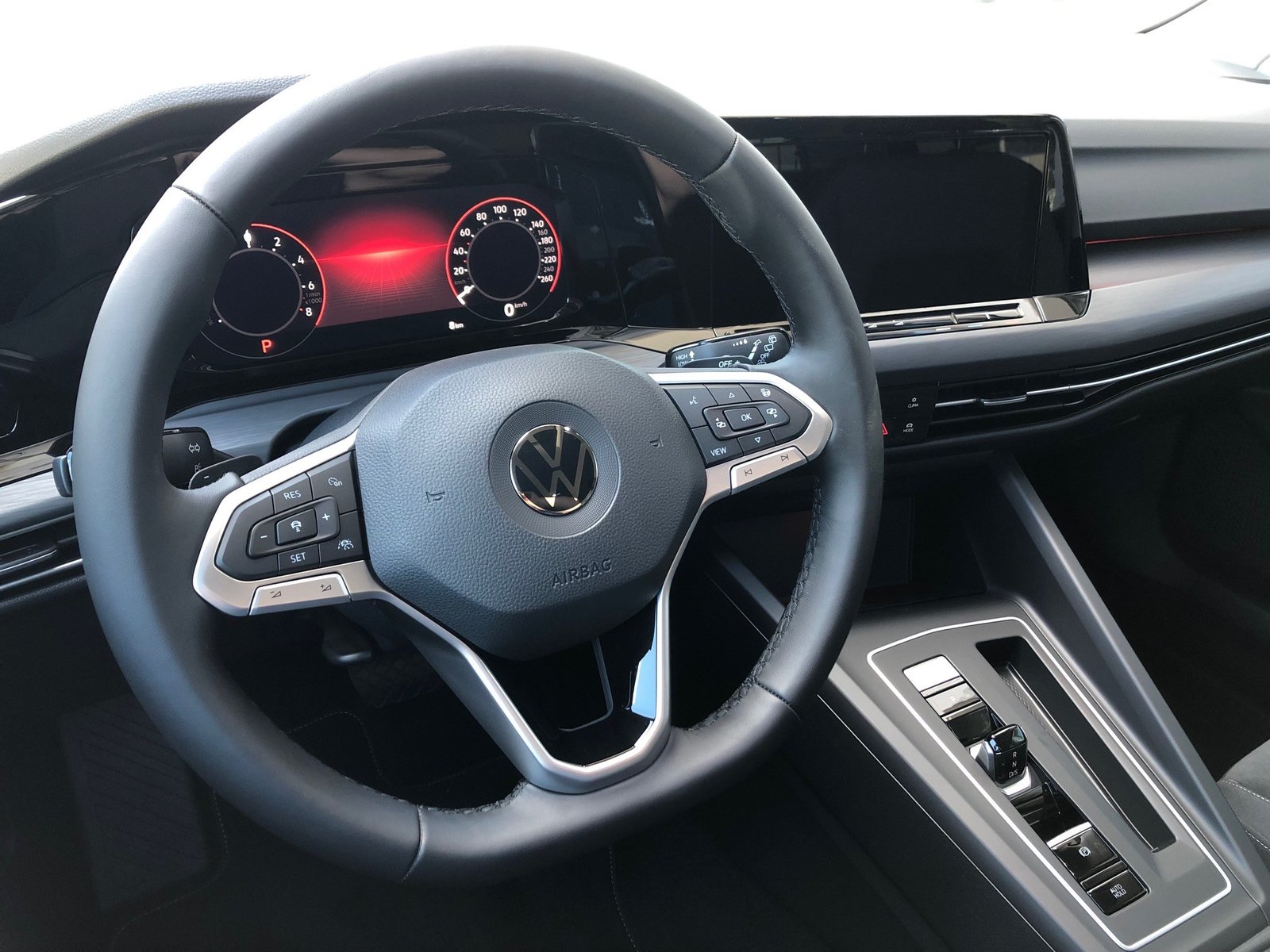 VW Golf 1.4 TSI PHEV Selection, Hybride Rechargeable Essence/Électricité, Occasion / Utilisé, Automatique - 6