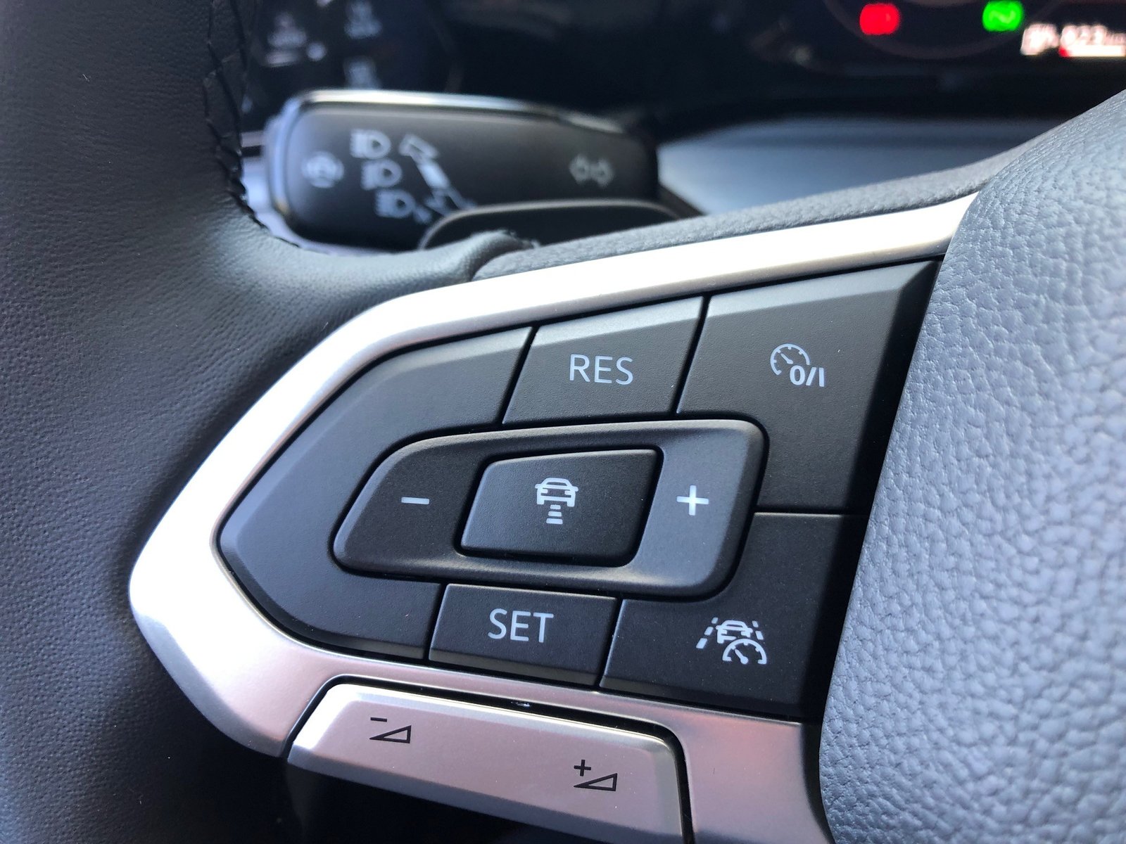 VW Golf 1.4 TSI PHEV Selection, Hybride Rechargeable Essence/Électricité, Occasion / Utilisé, Automatique - 7
