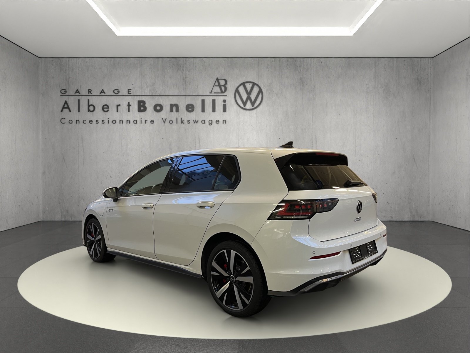 VW Golf 1.4 TSI PHEV GTE, Plug-in-Hybrid Benzin/Elektro, Occasion / Gebraucht, Automatik - 2