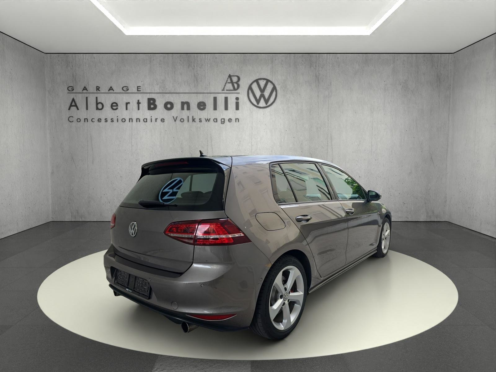 VW Golf 2.0 TSI GTI DSG, Petrol, Second hand / Used, Automatic - 3