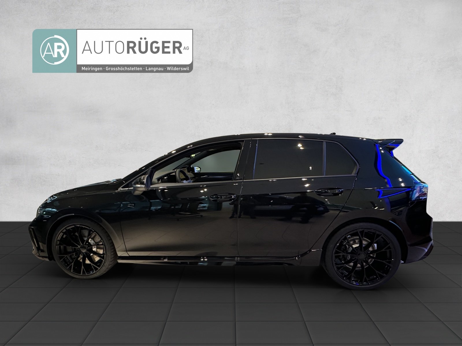 VW Golf 2.0 TSI R Black Edition DSG 4 Motion, Petrol, Second hand / Used, Automatic - 3