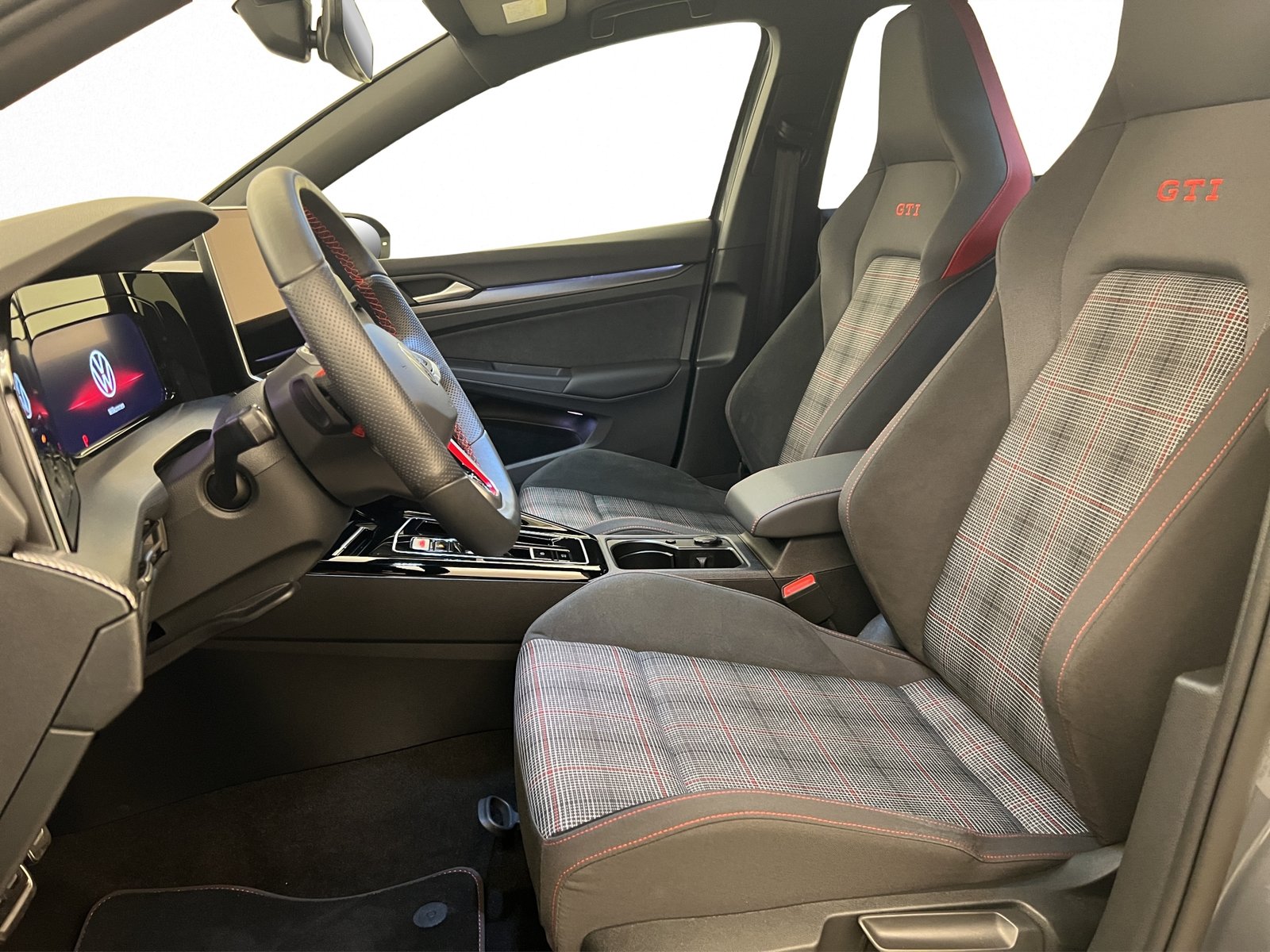VW Golf 8 2.0 TSI GTI DSG, Essence, Occasion / Utilisé, Automatique - 4