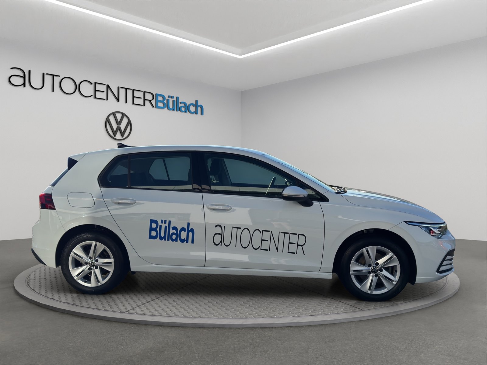 VW Golf 1.0 eTSI mHEV ACTLife DSG, Mild-Hybrid Benzin/Elektro, Occasion / Gebraucht, Automatik - 4