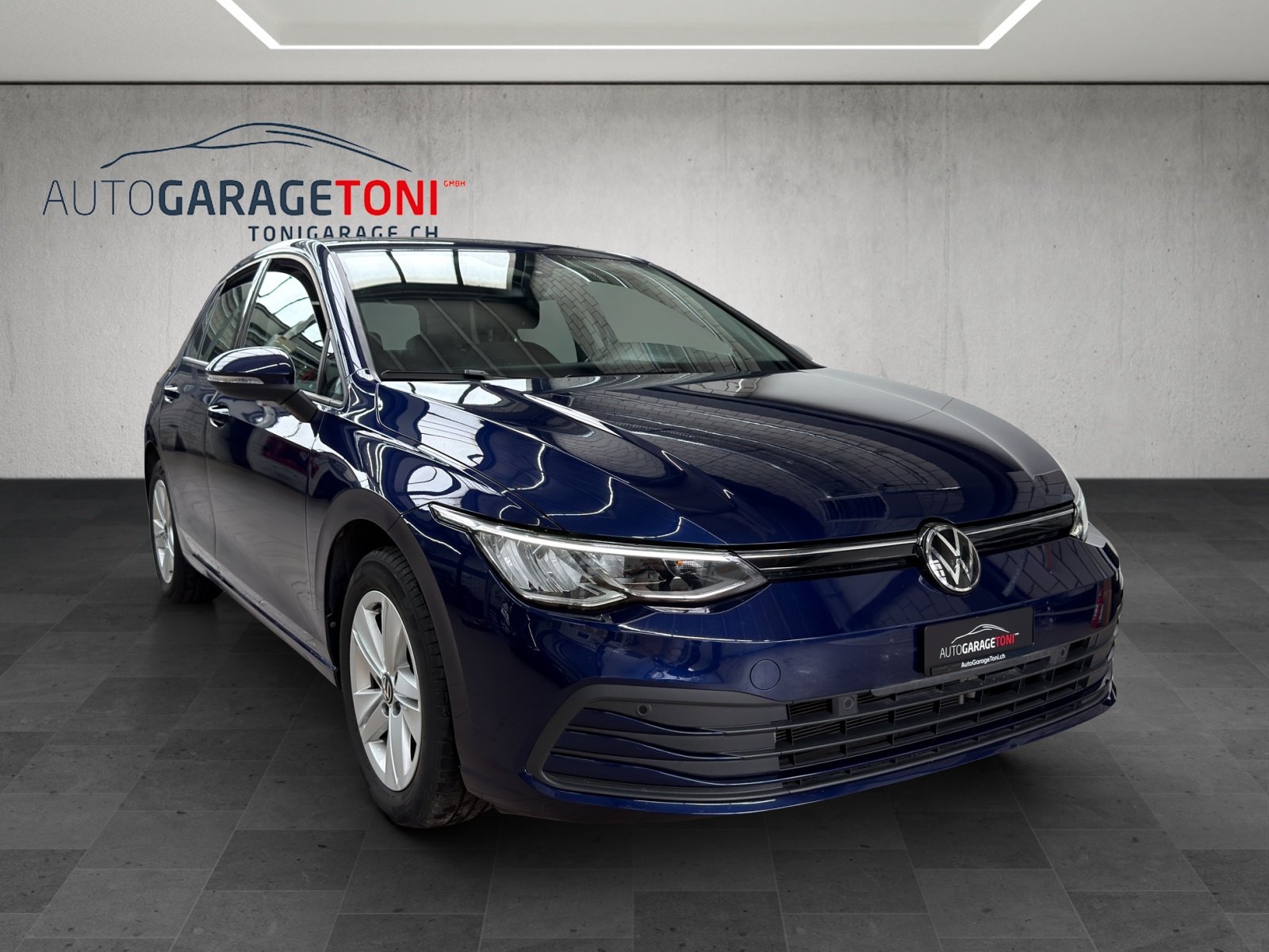 VW Golf 1.0 eTSI mHEV ACTLife DSG, Mild-Hybrid Petrol/Electric, Second hand / Used, Automatic - 2