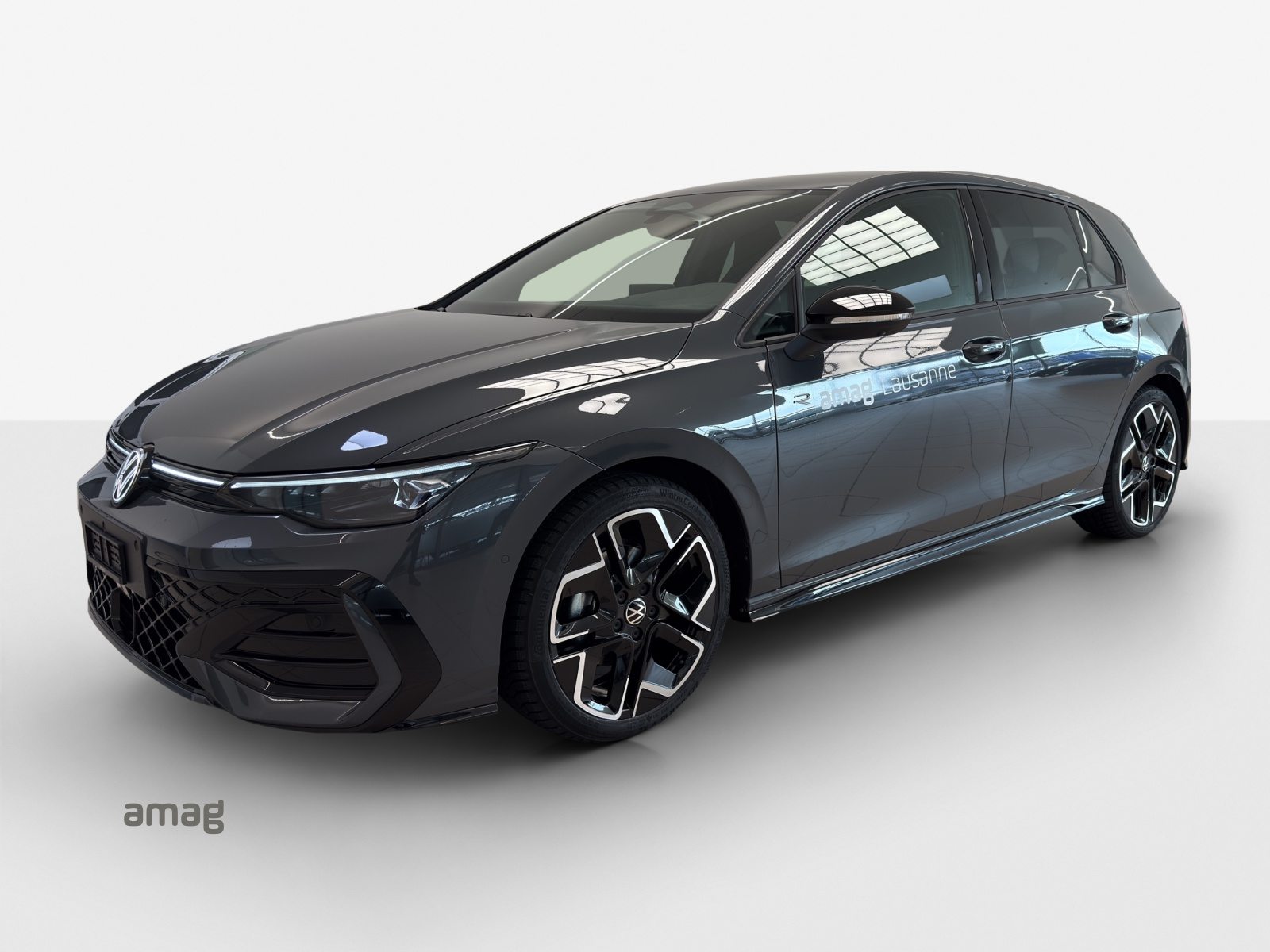 VW Golf R-Line