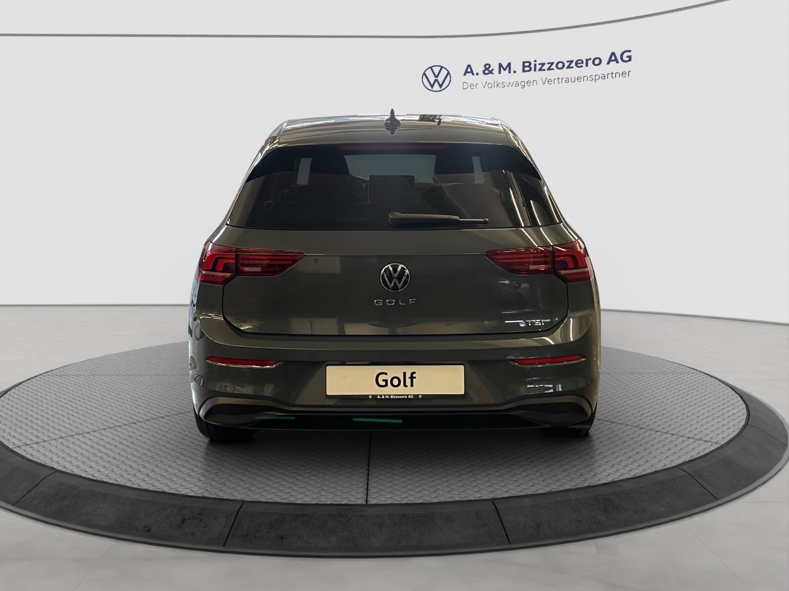 VW Golf UNITED, Benzin, Occasion / Gebraucht, Automatik - 4