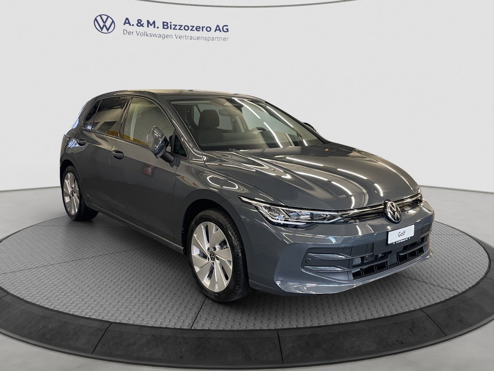 VW Golf UNITED, Benzin, Occasion / Gebraucht, Automatik - 7