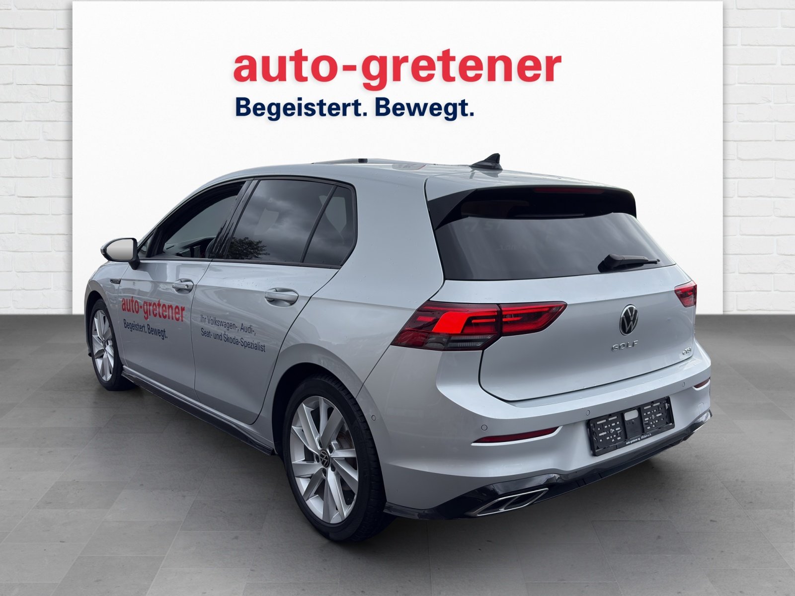 VW Golf VIII 1.5 eTSI R-Line DSG, Hybride Leggero Benzina/Elettrica, Occasioni / Usate, Automatico - 2