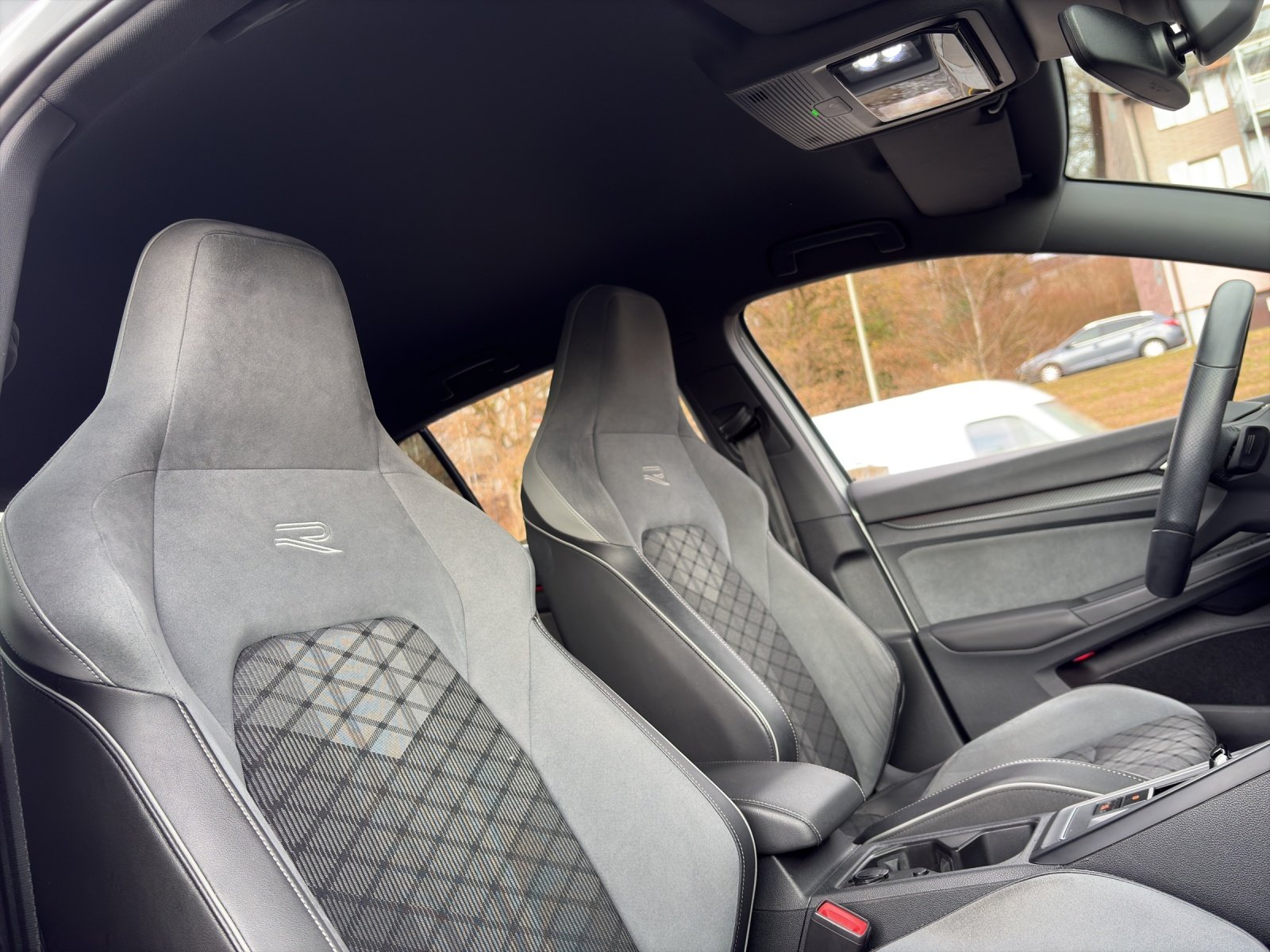 VW Golf VIII 1.5 eTSI R-Line DSG, Hybride Leggero Benzina/Elettrica, Occasioni / Usate, Automatico - 6