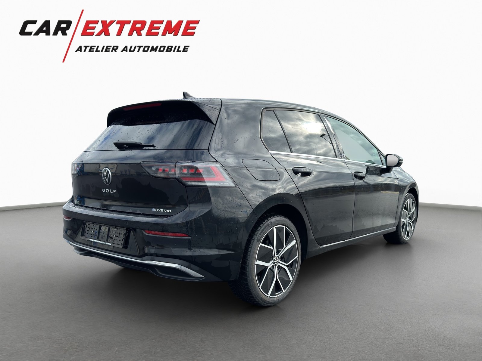 VW Golf 1.5 TSI PHEV Edition 50, Plug-in-Hybrid Petrol/Electric, Second hand / Used, Automatic - 3