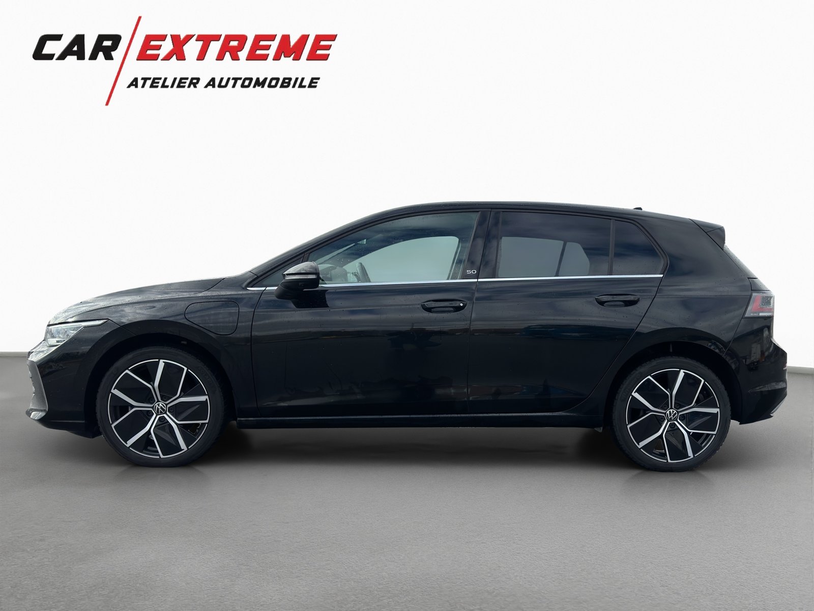 VW Golf 1.5 TSI PHEV Edition 50, Plug-in-Hybrid Petrol/Electric, Second hand / Used, Automatic - 5