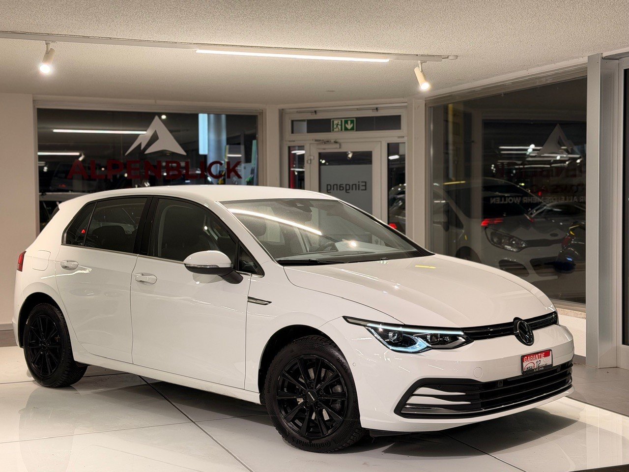 VW Golf 1.5 eTSI mHEV ACT Style DSG, Mild-Hybrid Petrol/Electric, Second hand / Used, Automatic - 4