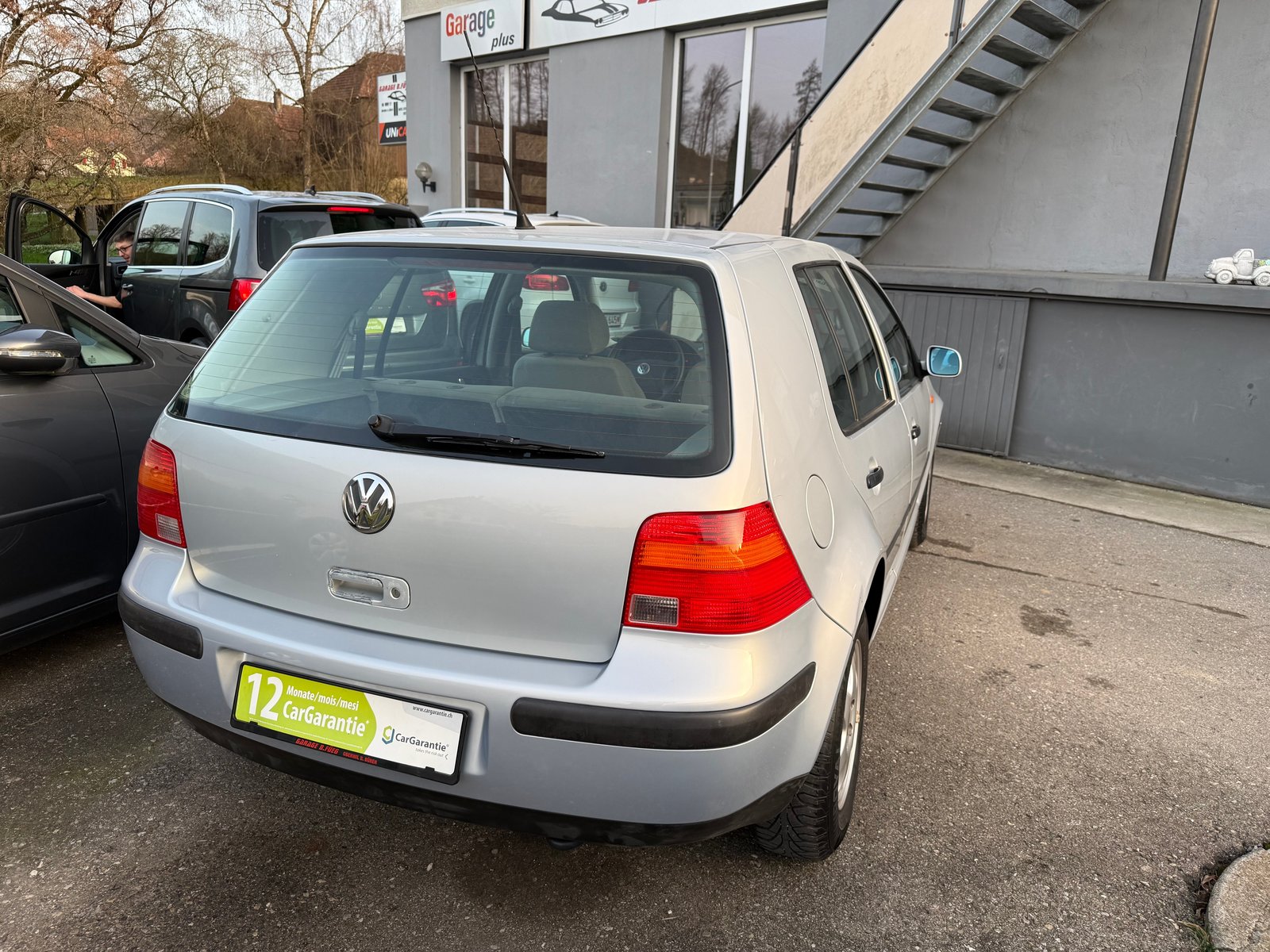 VW Golf 1.6 Trendline, Petrol, Second hand / Used, Manual - 4