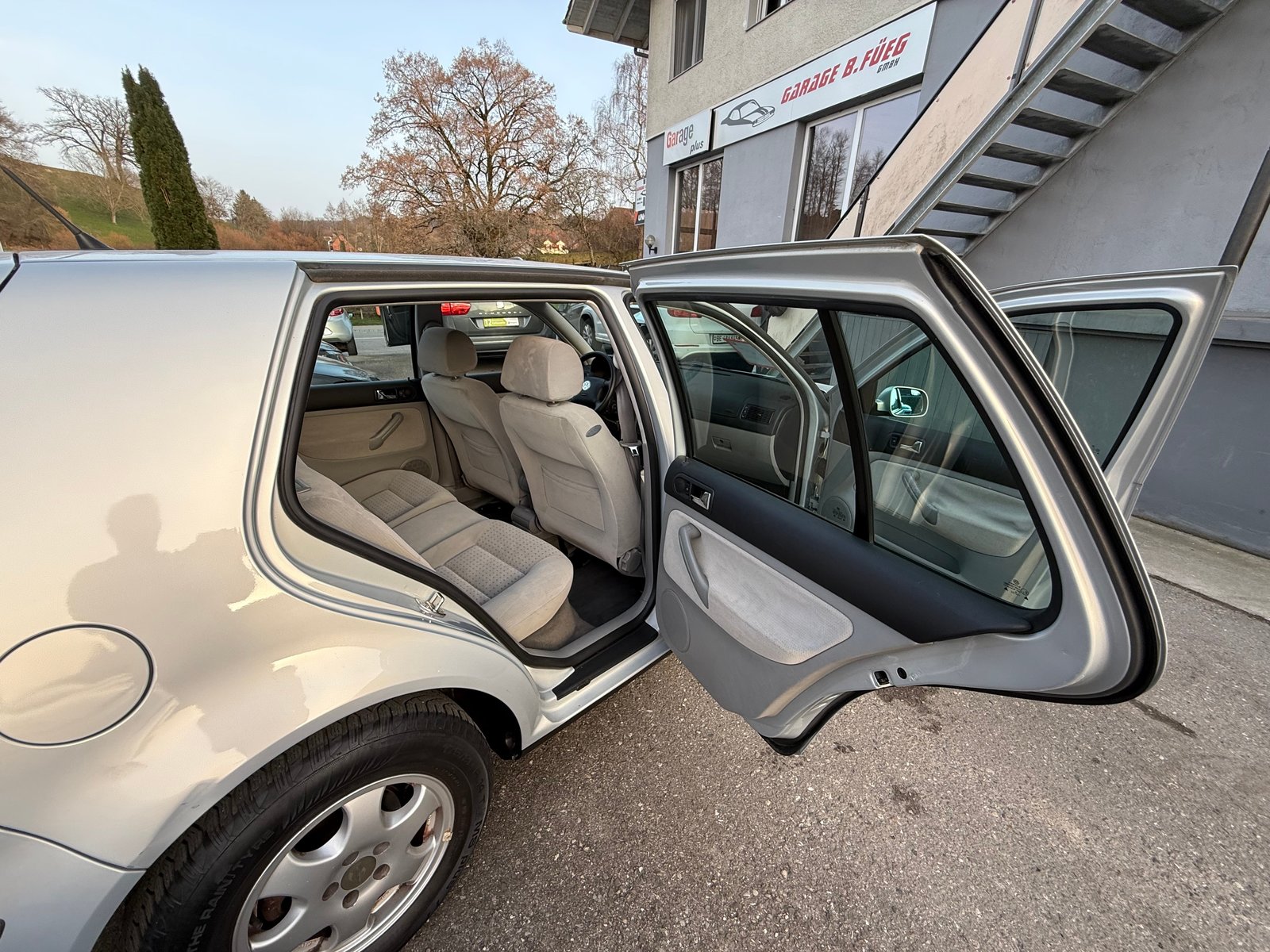 VW Golf 1.6 Trendline, Petrol, Second hand / Used, Manual - 7