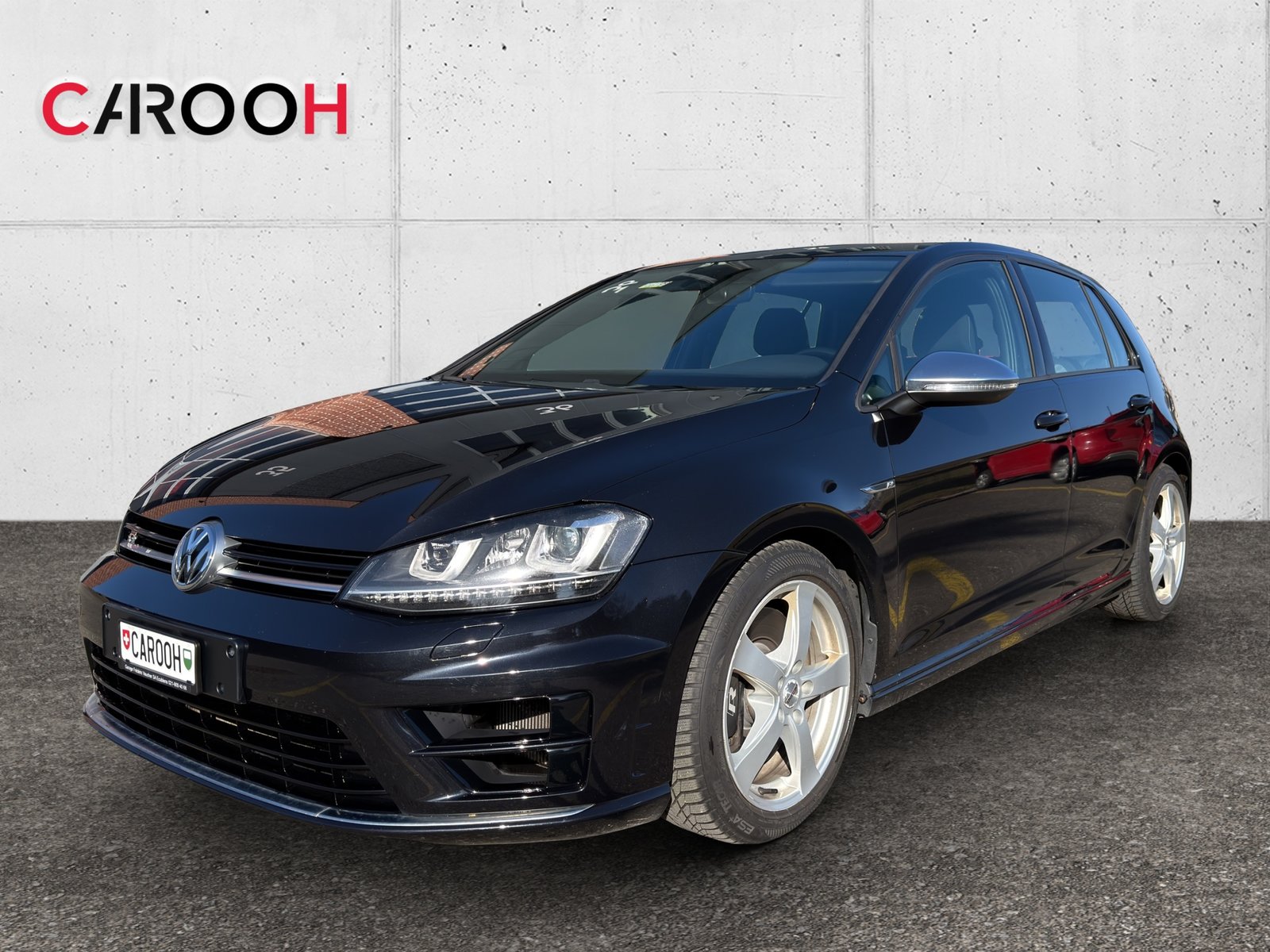 VW Golf 2.0 TSI R 4Motion DSG, Petrol, Second hand / Used, Automatic - 4
