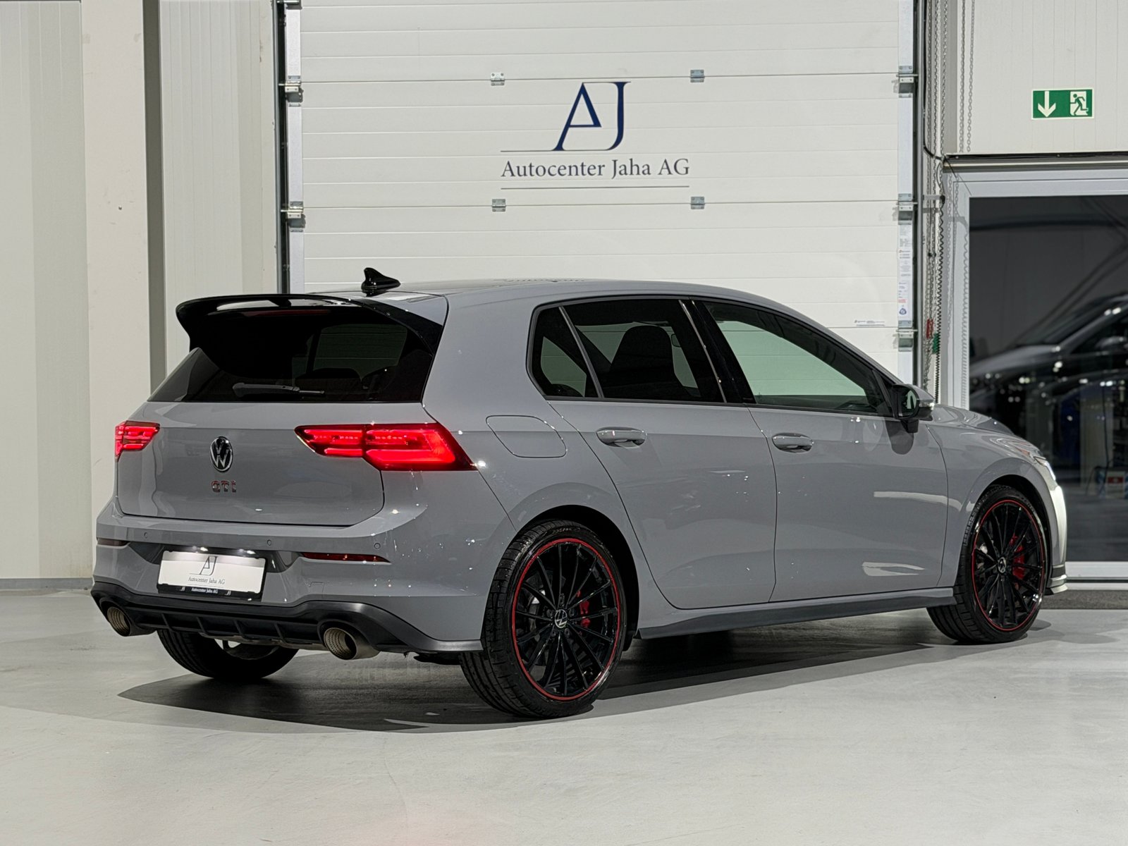 VW Golf 2.0 TSI GTI Clubsport DSG EDITION 45 / Akrapovic, Petrol, Second hand / Used, Automatic - 7