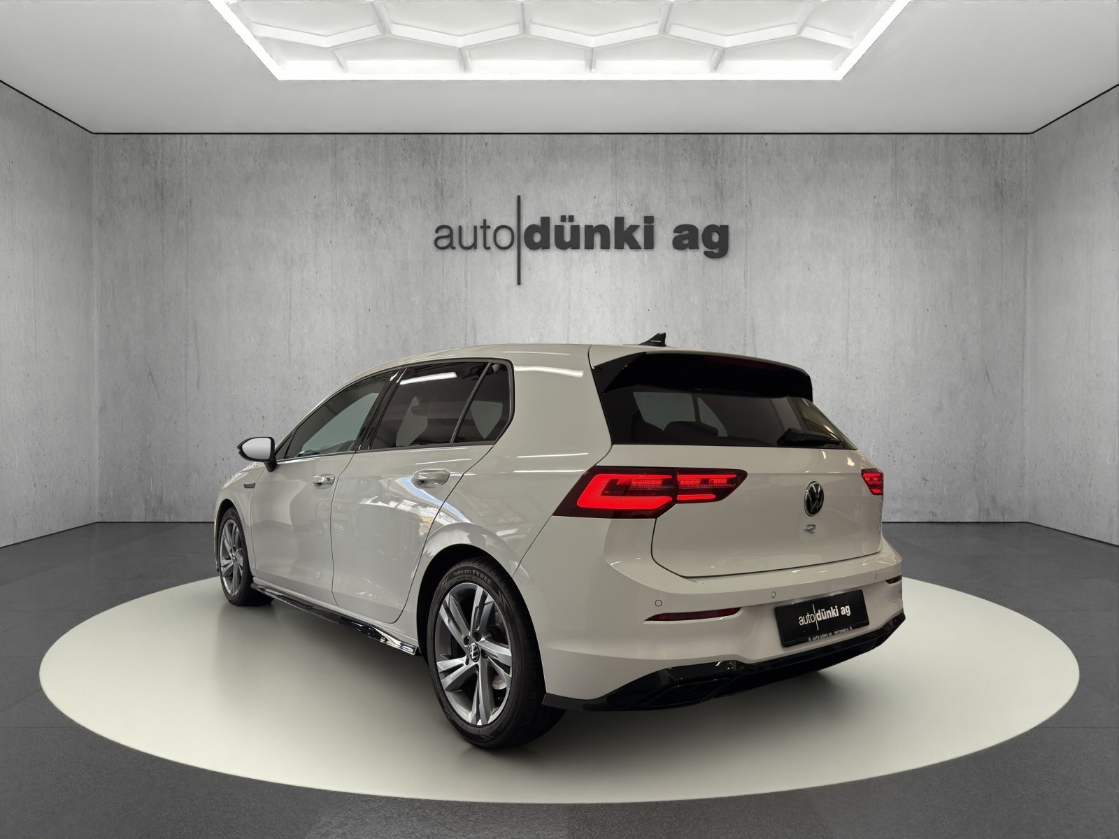 VW Golf 1.5 eTSI mHEV ACT R-Line DSG, Hybride Léger Essence/Électricité, Occasion / Utilisé, Automatique - 3