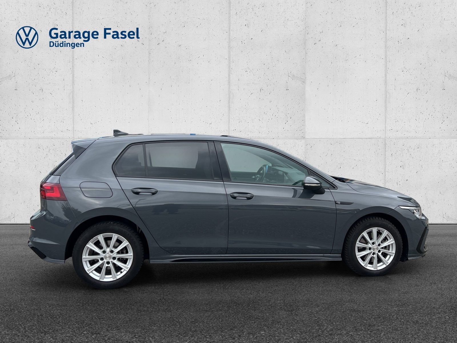 VW Golf R-Line, Petrol, Second hand / Used, Automatic - 6