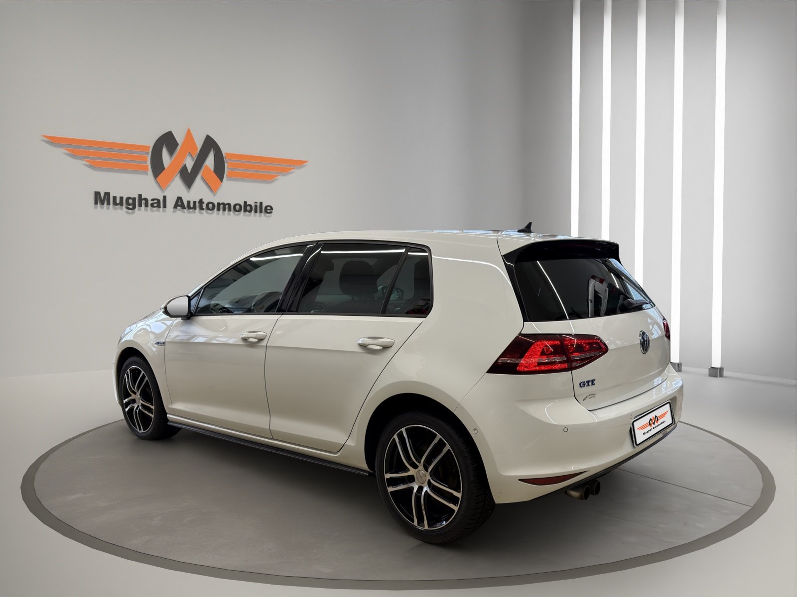 VW Golf 1.4 TSI GTE DSG, Plug-in-Hybrid Petrol/Electric, Second hand / Used, Automatic - 7