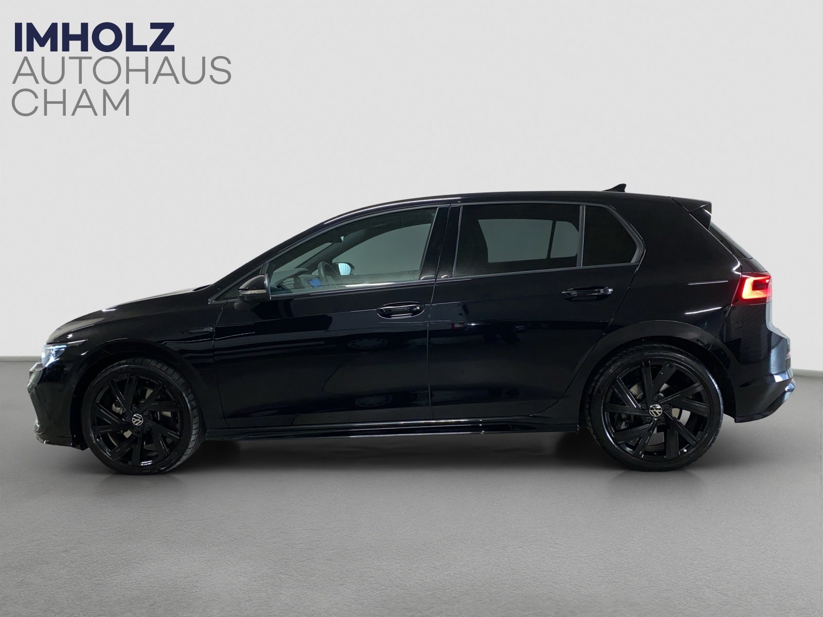 VW Golf VIII 2.0 TSI R-Line DSG 4motion, Benzin, Occasion / Gebraucht, Automatik - 2
