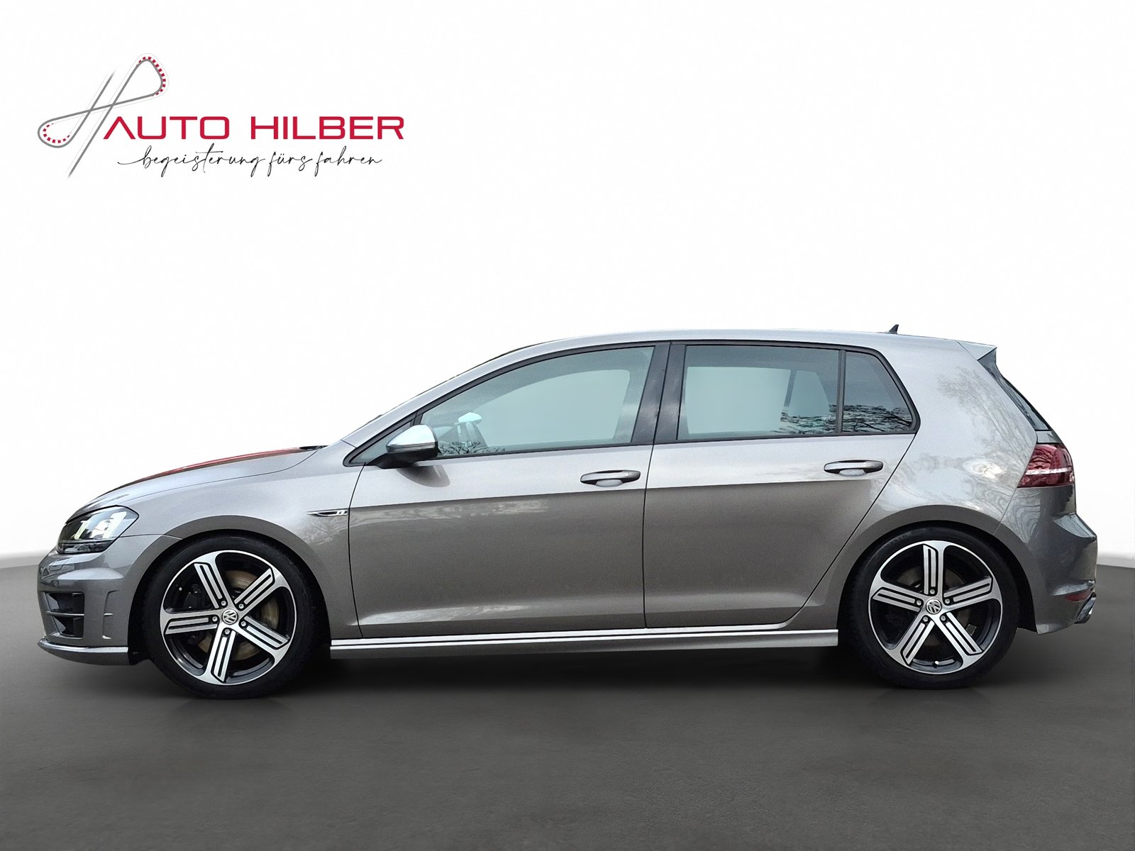 VW Golf 2.0 TSI R 4Motion DSG, Petrol, Second hand / Used, Automatic - 4