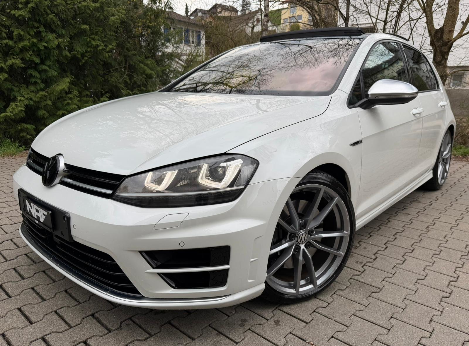 VW Golf 2.0 TSI R 4Motion DSG
