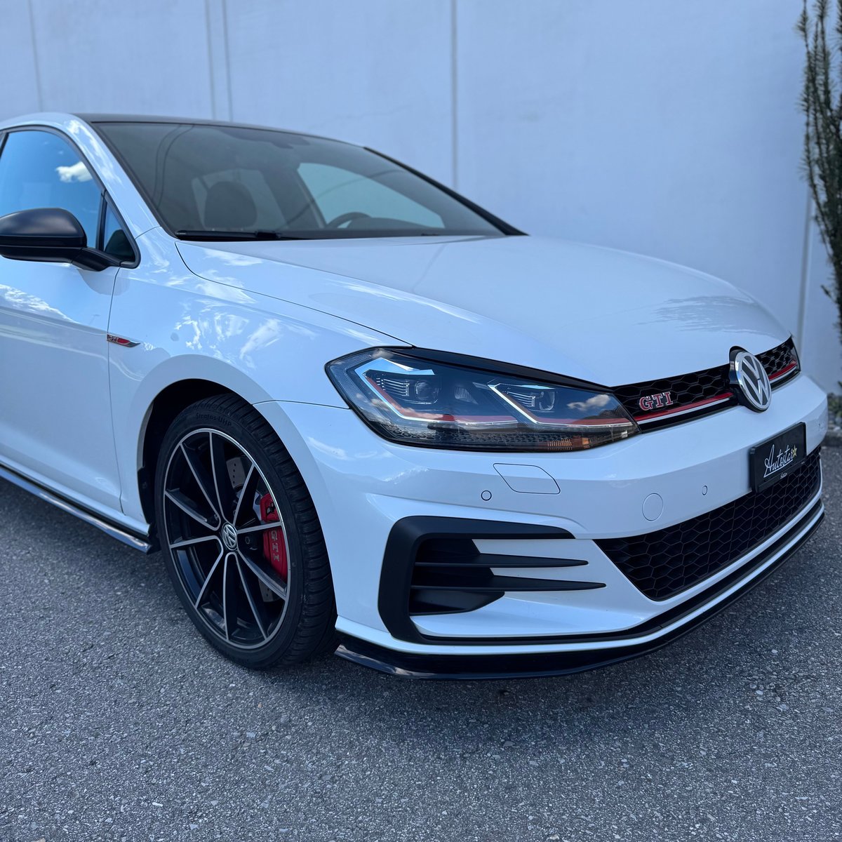 VW Golf 2.0 TSI GTI TCR DSG, Petrol, Second hand / Used, Automatic - 2