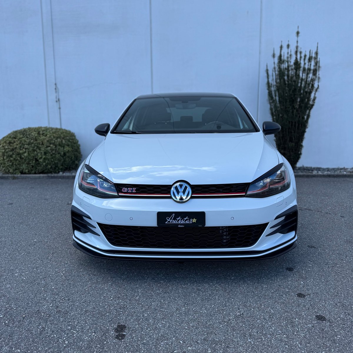 VW Golf 2.0 TSI GTI TCR DSG, Petrol, Second hand / Used, Automatic - 6