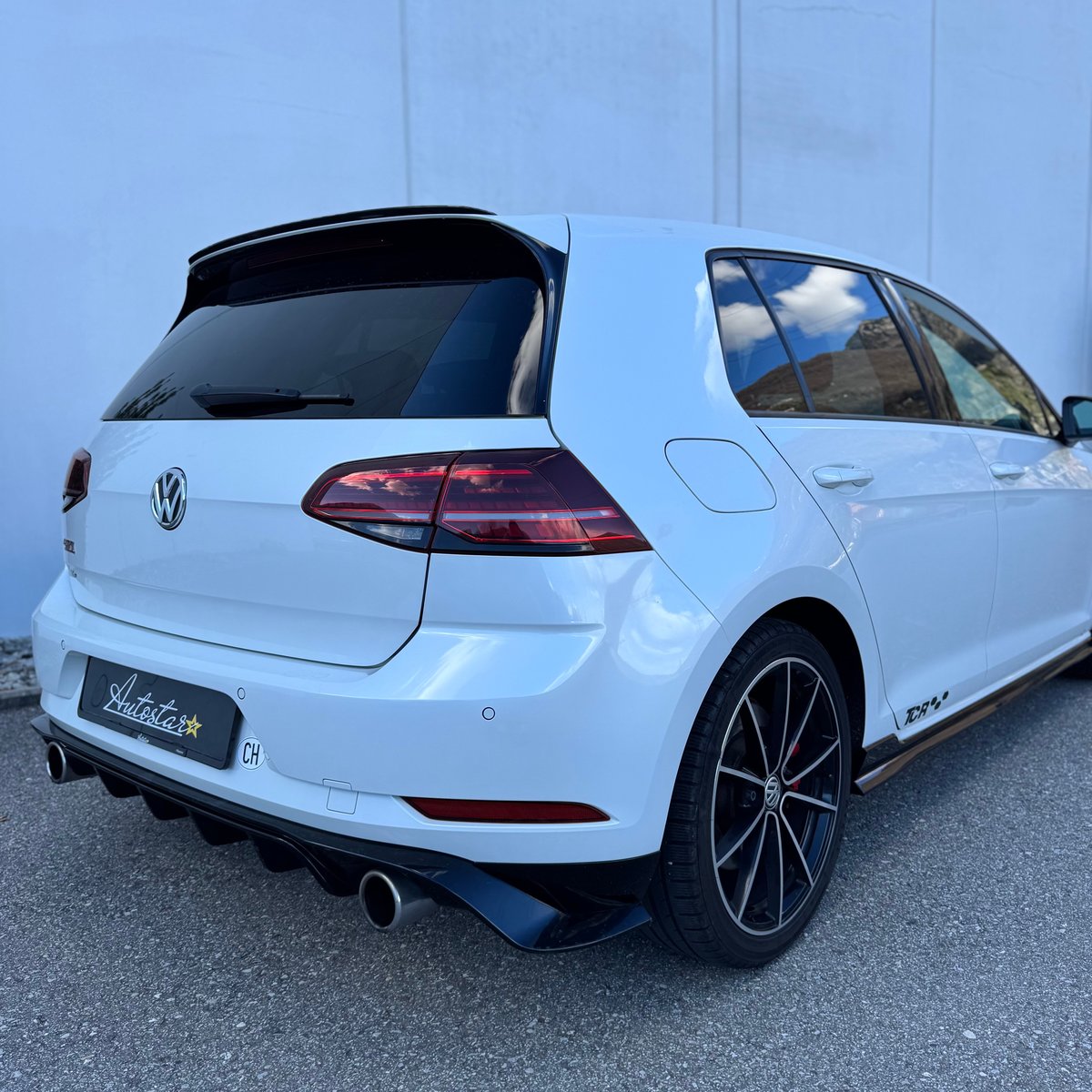 VW Golf 2.0 TSI GTI TCR DSG, Petrol, Second hand / Used, Automatic - 7