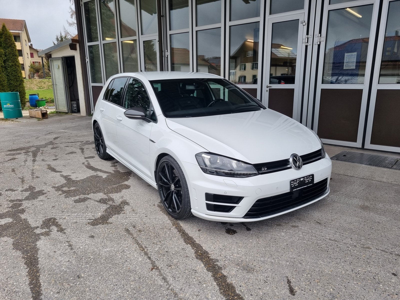 VW Golf 2.0 TSI R 4Motion DSG, Benzin, Occasion / Gebraucht, Automatik - 2