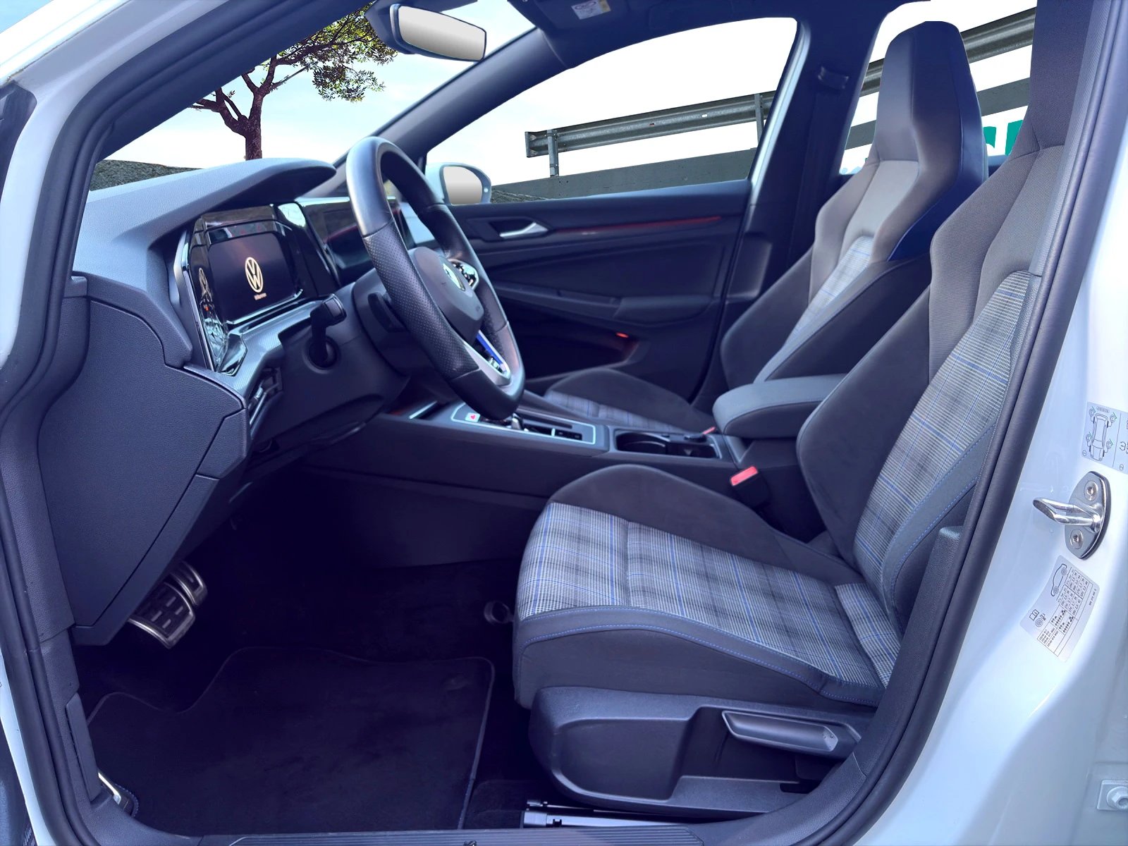 VW Golf VIII 1.4 TSI PHEV GTE DSG, Voll-Hybrid Benzin/Elektro, Occasion / Gebraucht, Automatik - 7