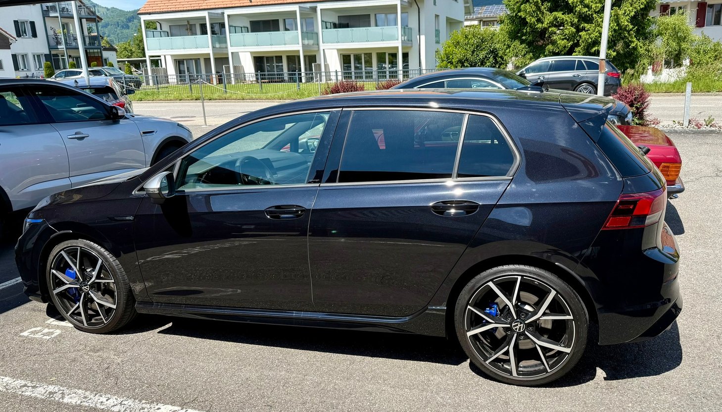 VW Golf VIII 2.0 TSI R DSG 4motion, Essence, Occasion / Utilisé, Automatique - 3